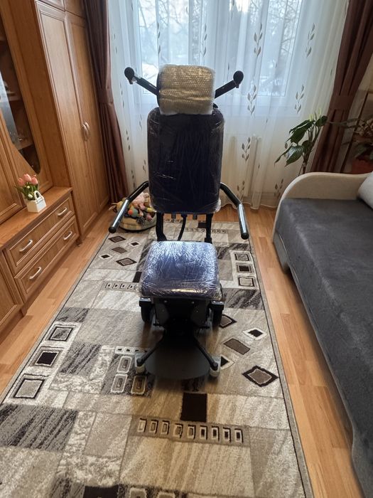 Elevator pentru scari persoane cu dizabilitati