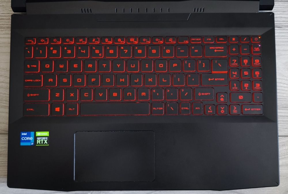 Laptop MSI Katana GF66 FHD 144Hz/i7-11800H/16GB/512SSD/RTX 3050 Ti 4GB