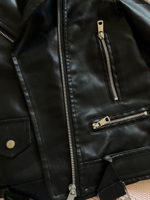 Кожаная курточка на девочку