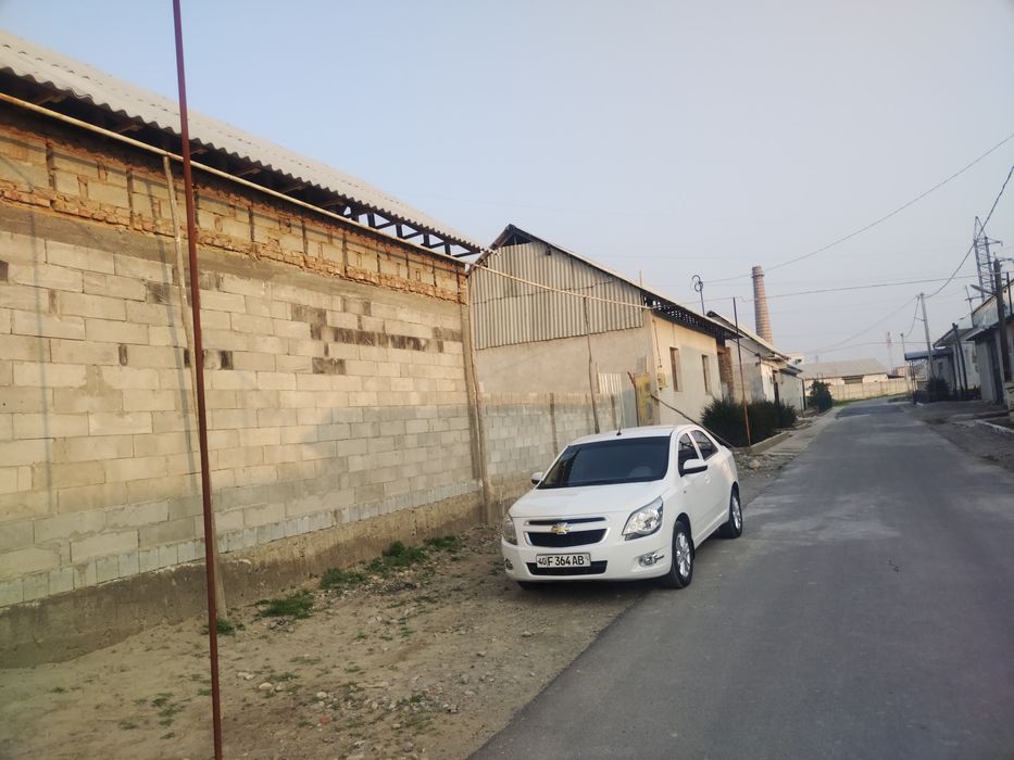 Участка сотилади