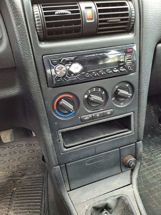 Vand Opel Astra G 16 benzină 8V an 2002