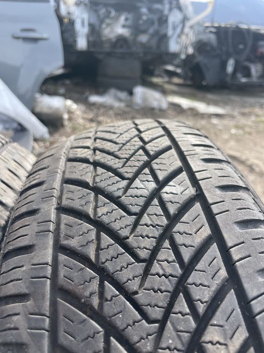 Зимни гуми 2 броя 175/65R14 DOT 2024