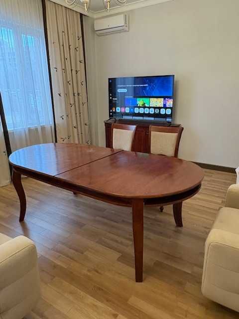 Продается стол со стульями