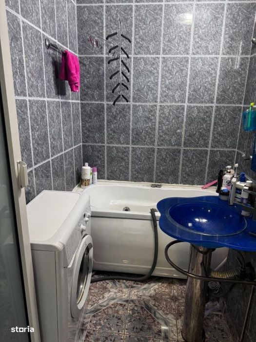 De inchiriat 2 camere 50 mp Bld Brancoveanu + loc parcare, 390 euro