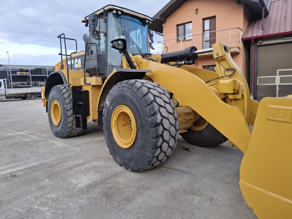 Caterpillar 966M Încarcator