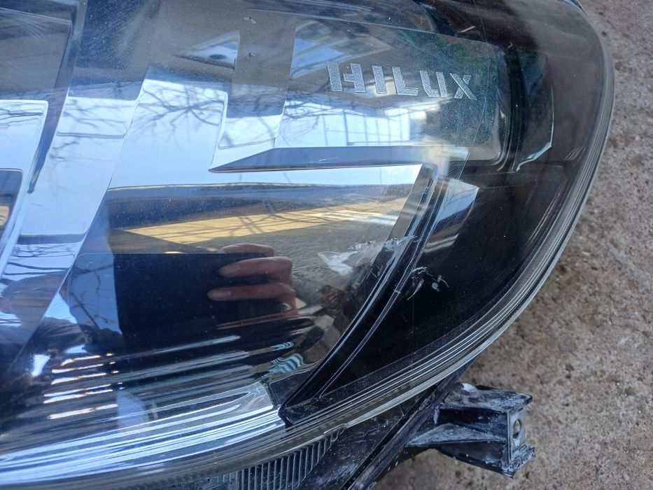 Десен стоп за BMW 1 F20 и ляв фар за Toyota Hilux