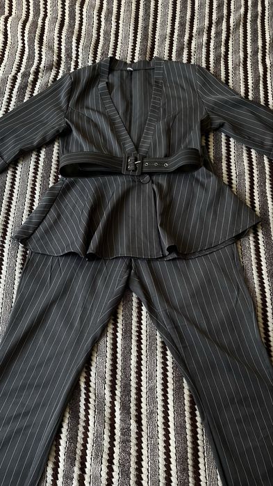 Костюм брючный 44-46