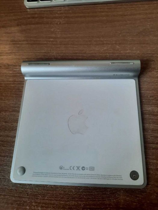 Продам трекпад Apple