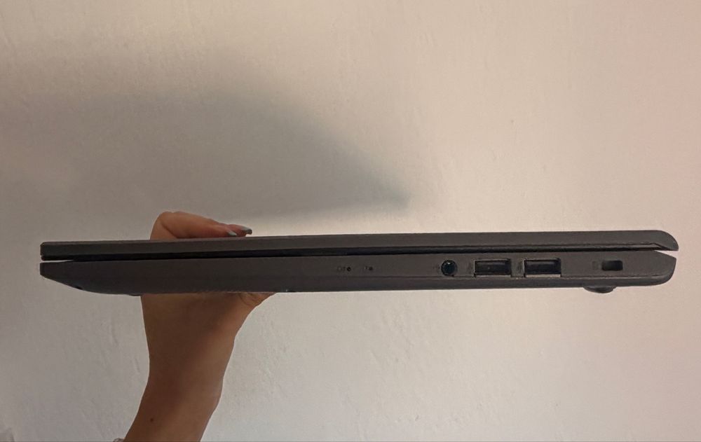 ASUS VivoBook 15.6 Inch Laptop X515EA