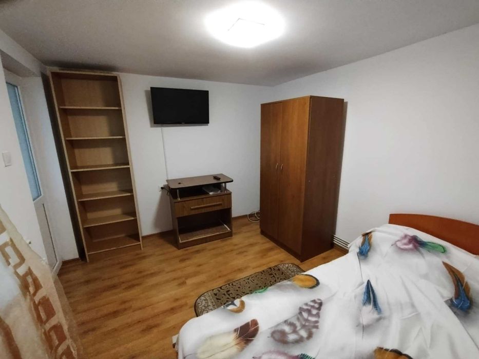 Inchiriez apartament 2 camere