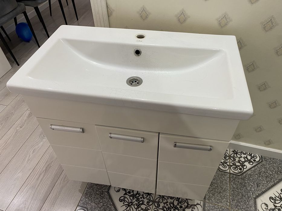 Тумба в ванную комнату