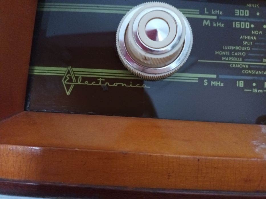 Vănd radio cu lămpi FUNCTIONAL Electronica