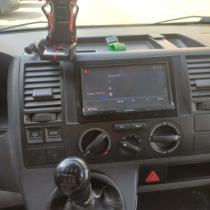 Продавам Vw T5 2.5