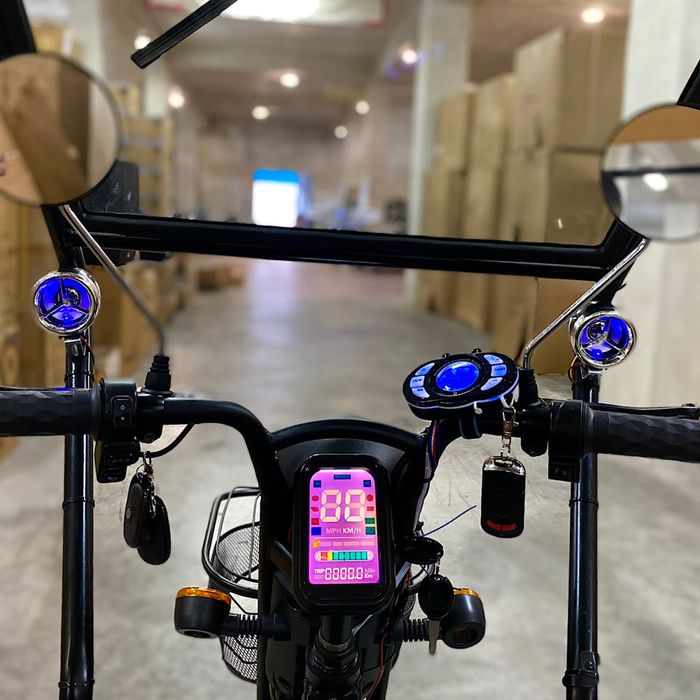 Соларна карго четириместна електрическа триколка 005.3 1500W 60V/23Ah