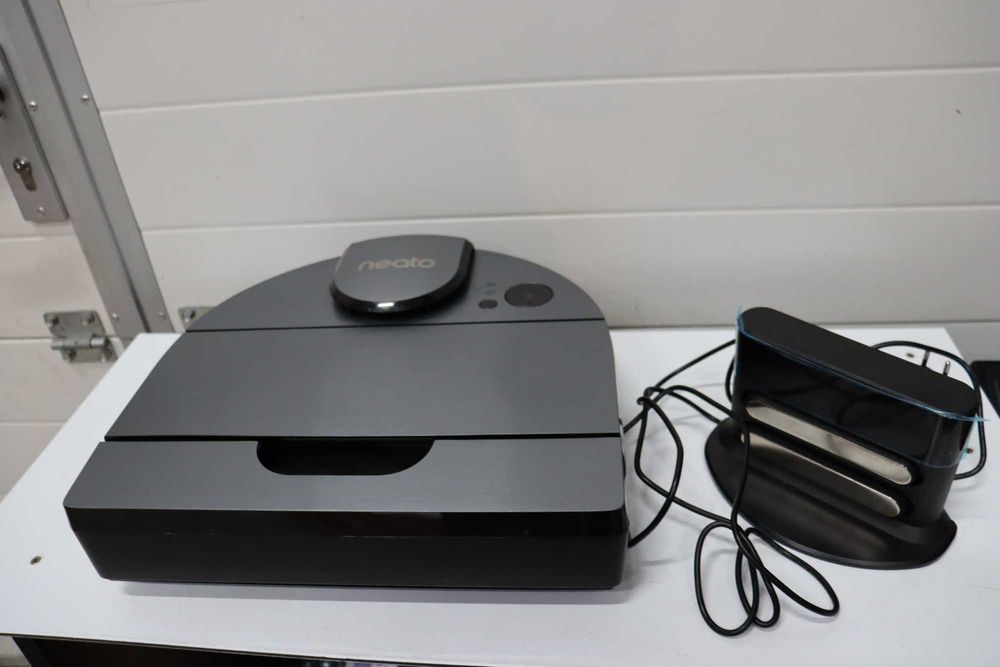 Роботизирана прахосмукачка Neato Robotics D10  НЕРАБОТИ