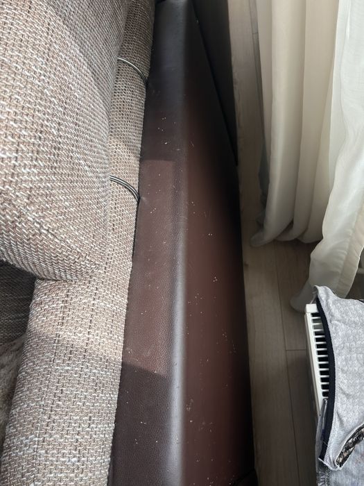 П-образен диван и холна маса