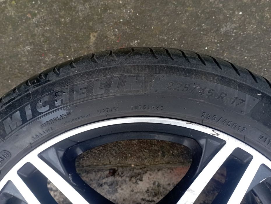 Vând jante aliaj Audi