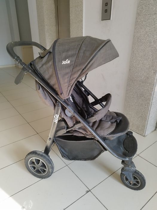 Продам детскую коляску