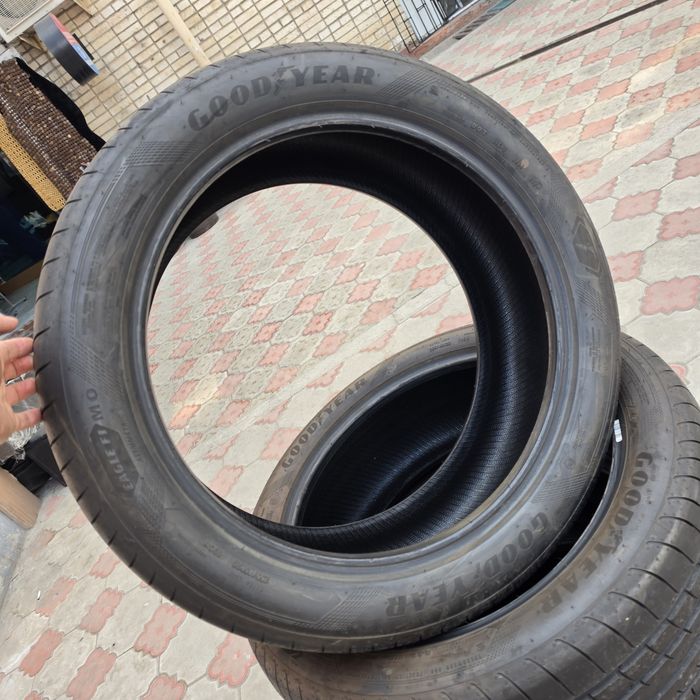 goodyear 255/45/20   mers/bmw/audi