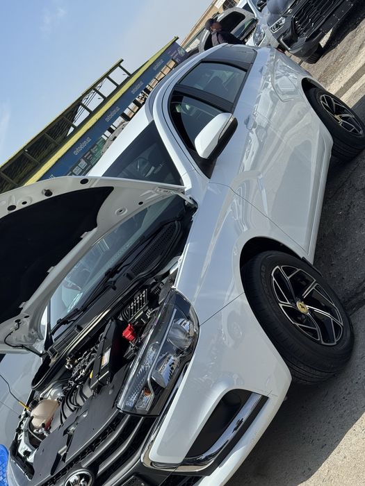 Lada vesta sw 2022 yil kraska toza 43000 km halol srochna sotiladi