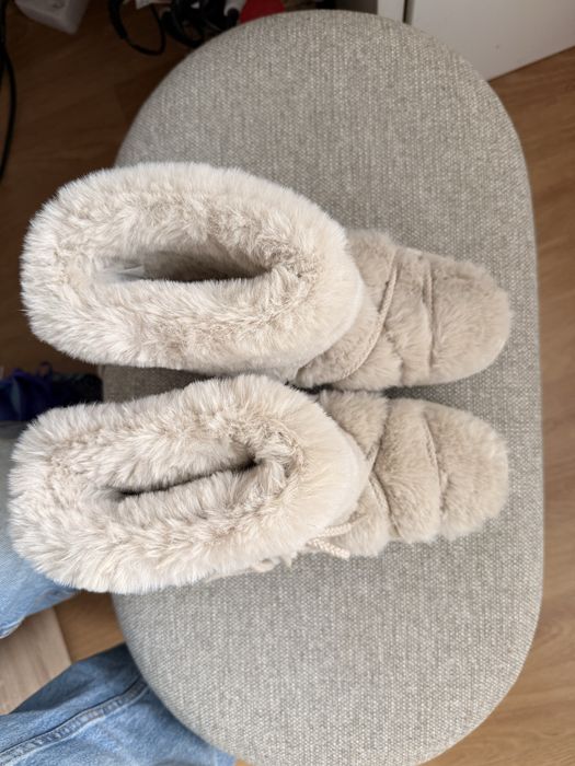 Пухкави боти с топла подплата