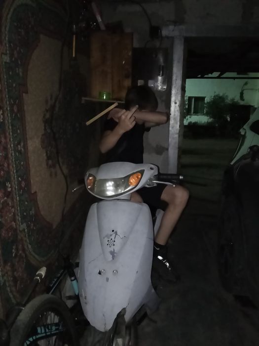 Скутер нету искры
