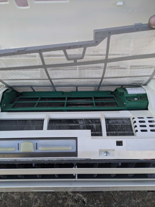 Вътрешно тяло Fujitsu ASHB12LDC