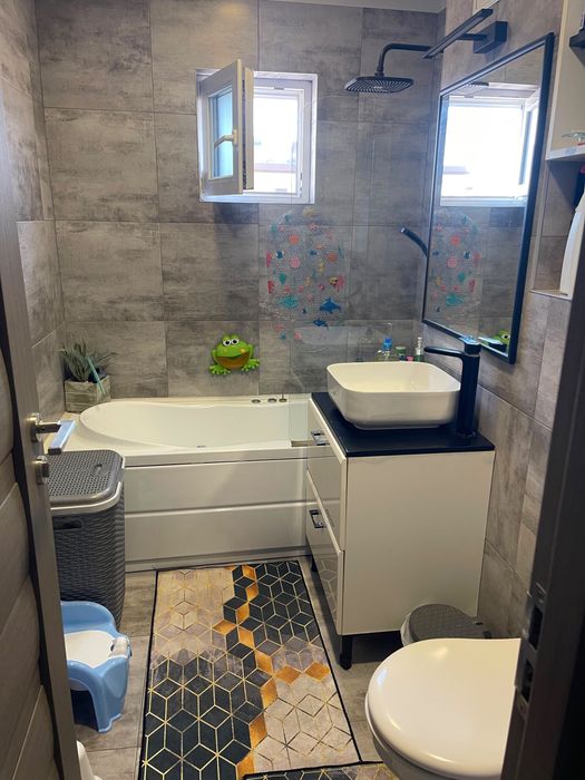 Apartament 3 camere decomandat, 68 mp, complet mobilat și utilat Zona Centrală
