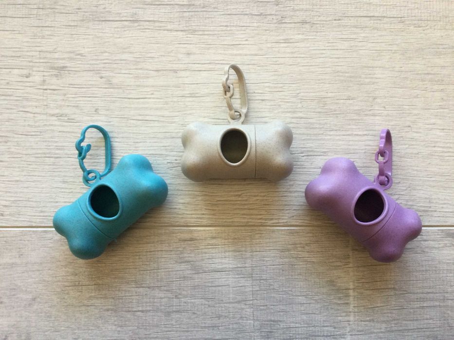 НОВИ диспенсери / контейнери за хигиенни торбички за куче от Италия