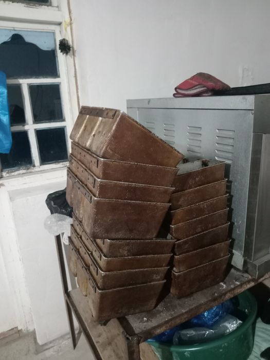 Ишлап турган пекарня сотилади. 2 духовка. 1 пропанда ишлиди. 1 электр