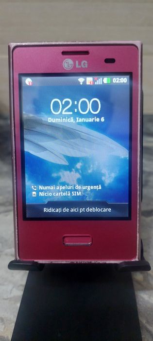 Vind Telefon LG E 400 cu Incarcarcator Original LG ,,Decodat