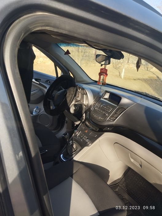 Chevrolet Orlando 2014 — 4