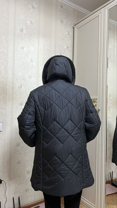 Продам зимний пуховик