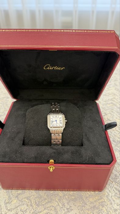Женские часы cartier