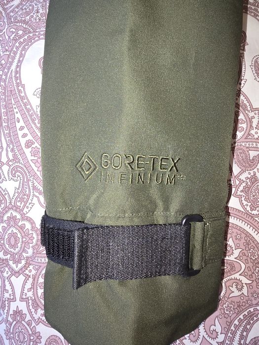 Geaca Ski O'neill S / Pantaloni Ski Oakley S / Mănuși Ski Oakley M/8