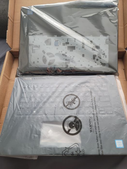 Vând Carcasa Superioara/Top Case/Palmrest Dell Latitude 3490/5490