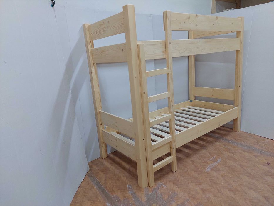 TRANSPORT GRATUIT.Pat etajat din lemn masiv cod 2032