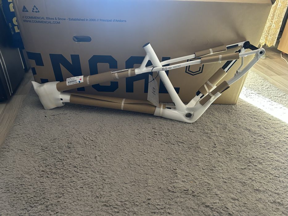 Vand cadru hardtail commencal