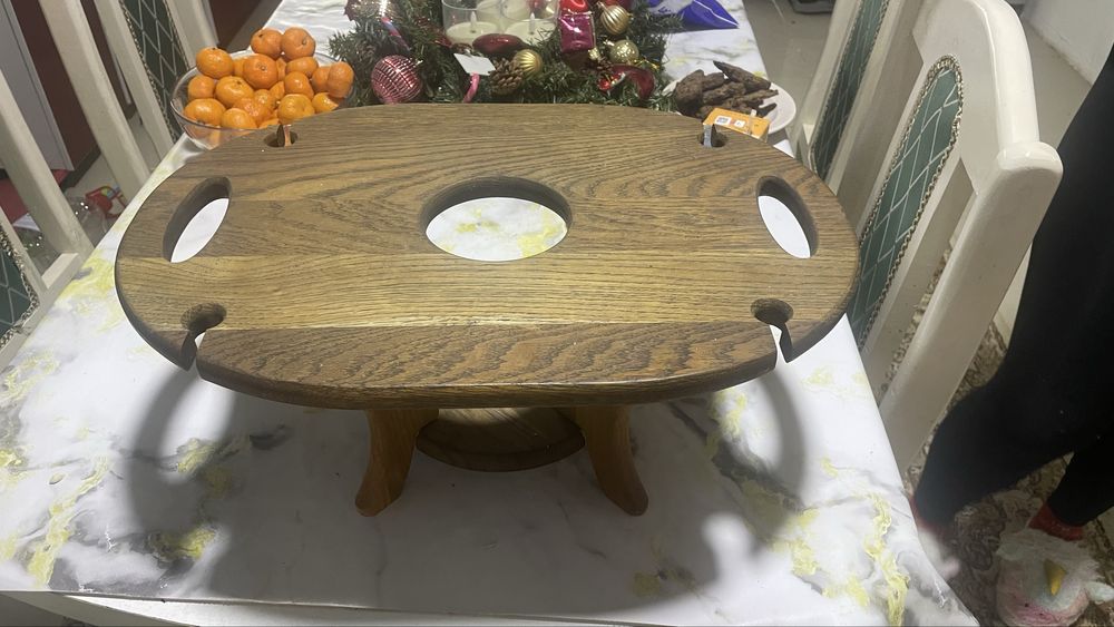 Столик для вина