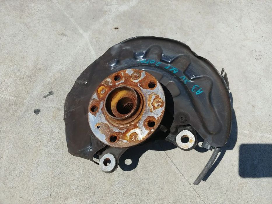 fuzeta dreapta  fata audi a3 8v 2.0 tdi