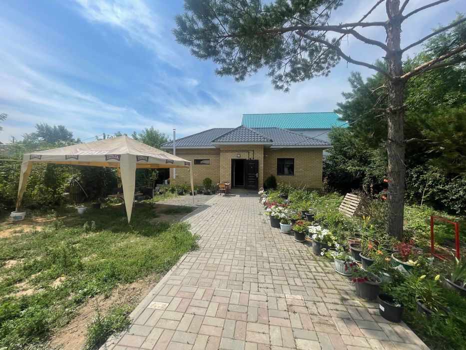 Продам дом с бизнесом