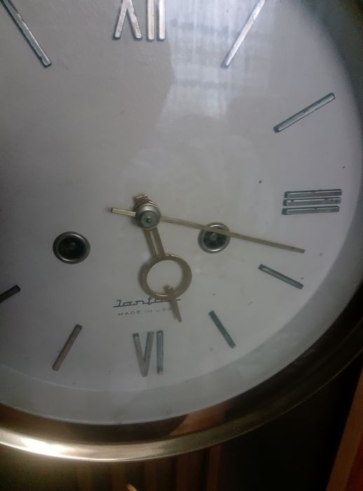 Часы с маятником ис боем