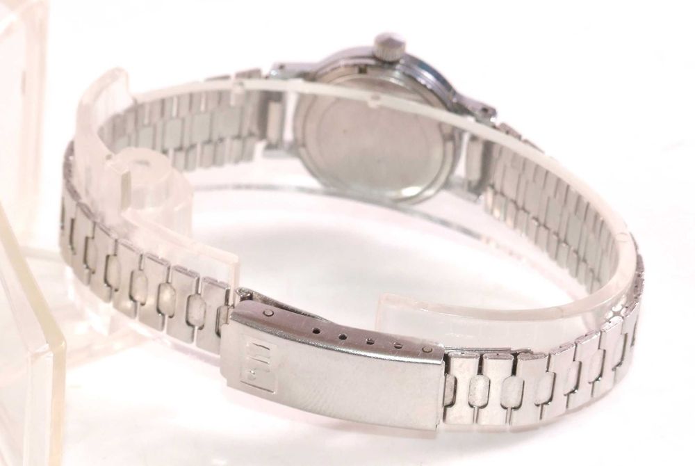 Ceas SLAVA 17 rubine, mecanic, bratara si carcasa otel inoxidabil, NOU