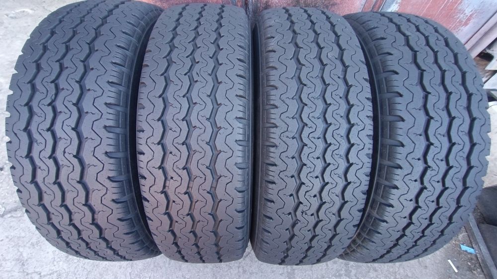 225/75/16 С Maxxis