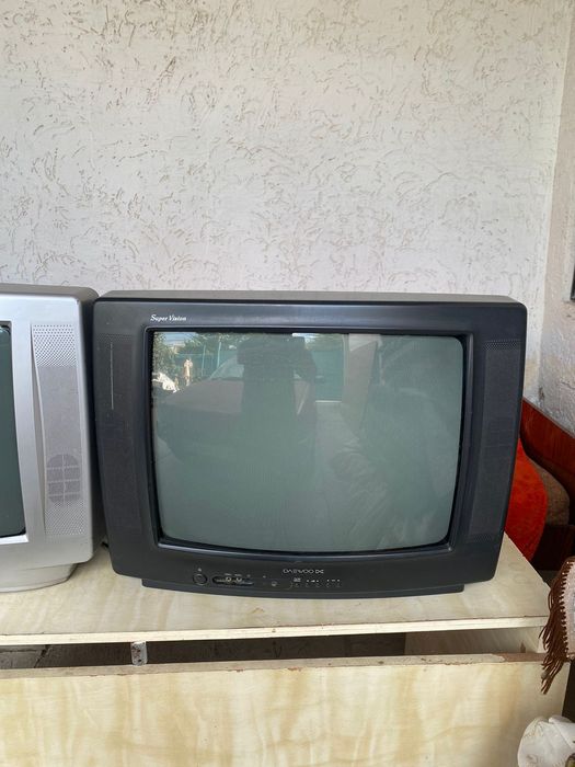 Продается два телевизора