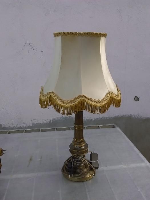 lampa               .