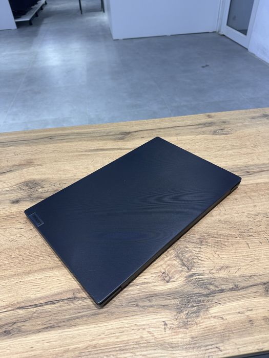 Ноутбук Lenovo Ideapad V15