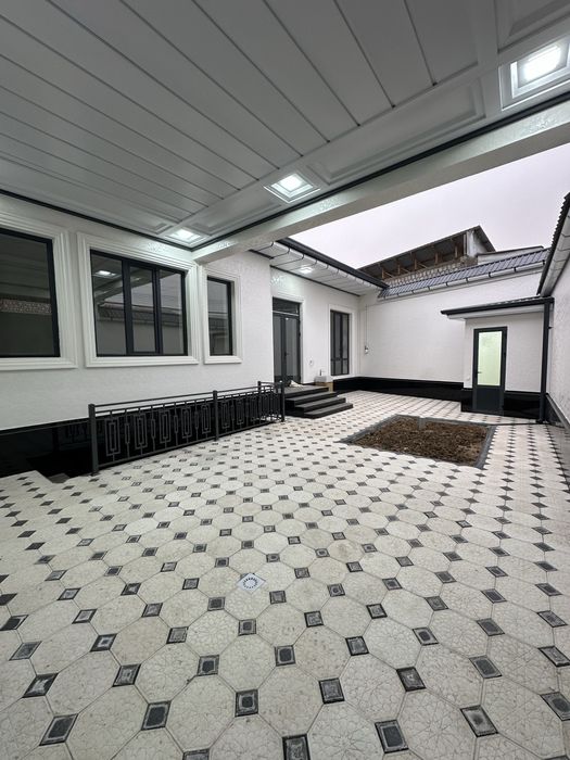 Уй сотилади 10 квартил ропарасидан кирилади