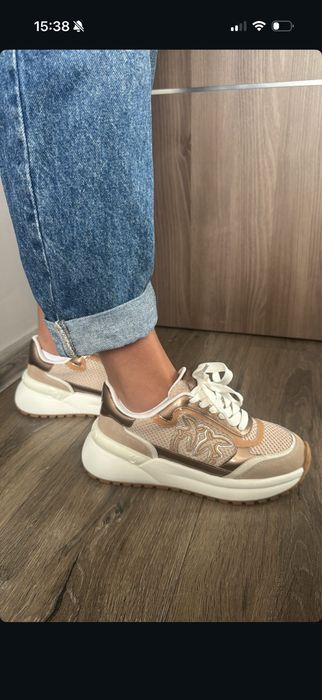 Оригинални сникърси Pinko