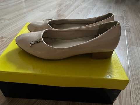 Туфли подростковые, на девочку, НЕДОРОГО!